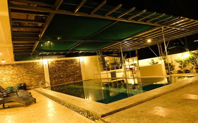 Summer Palace Hotspring Resort