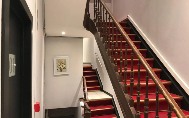 Royal Hotel