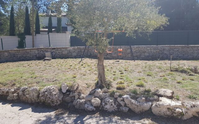 En pleine Nature à Nîmes avec Piscine