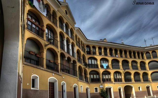 Отель Brujas de Irues 