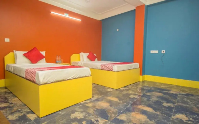 Relax Lodge By OYO Rooms