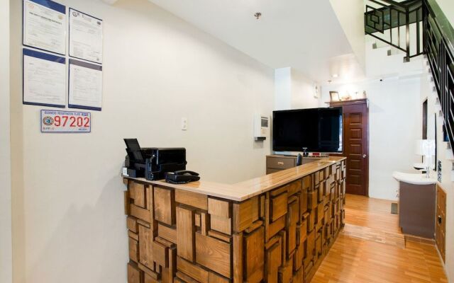 OYO 421 Deck 360 Dormitel Near Davao Medical School Foundation Hospital