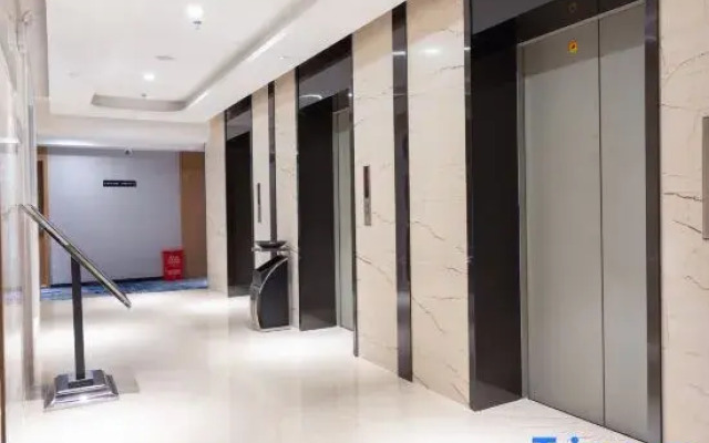 Yeste Hotel (Liuzhou Sunshine 100)