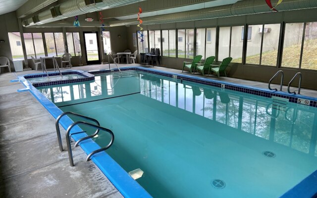 Betsie Riverside Resort