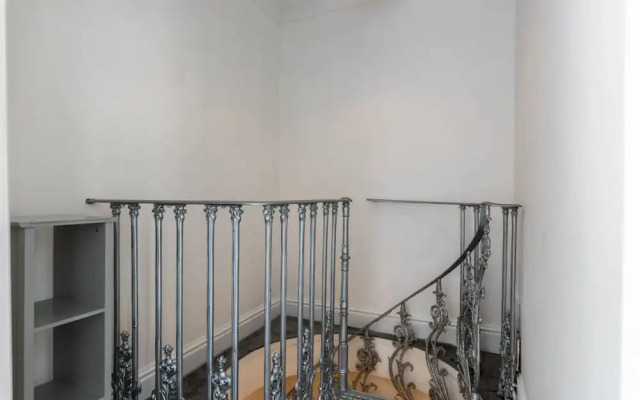 Modern 1 Bed Apartment Minutes From Brighton Beach