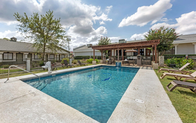 Best Western Post Oak Inn