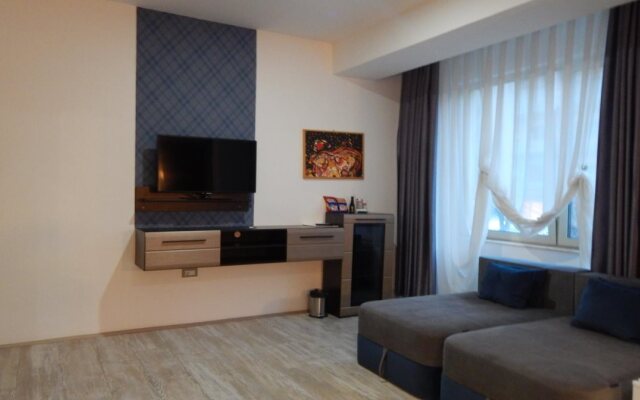 Atlas City Center Hotel
