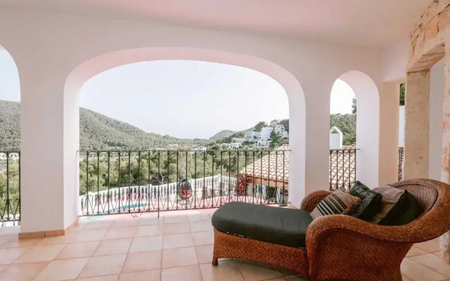 Luxurious, Detached Villa With Swimming Pool 10 Persons