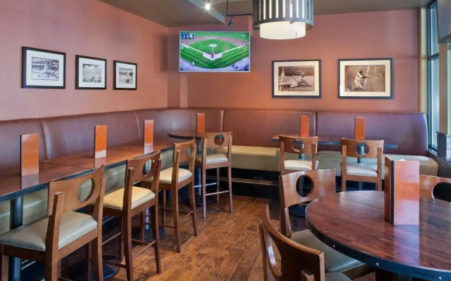 Silver Cloud Hotel - Seattle Stadium