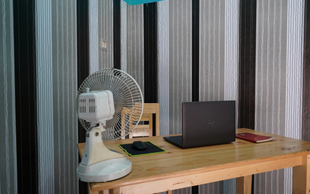Hotel O Jati Guest House – Guest Rooms – Majalengka