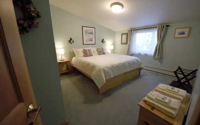 Tonglen Lake Lodge