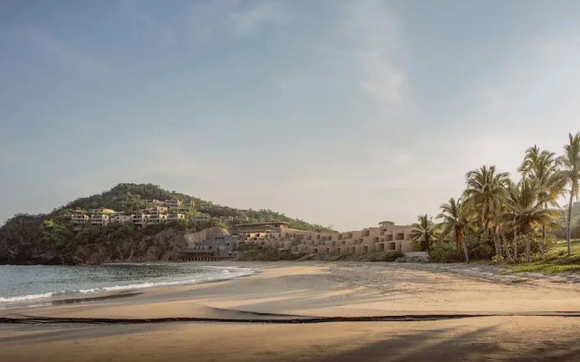 Four Seasons Resort Tamarindo