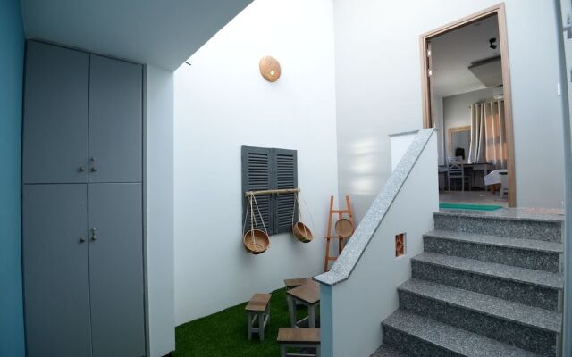Bobo House