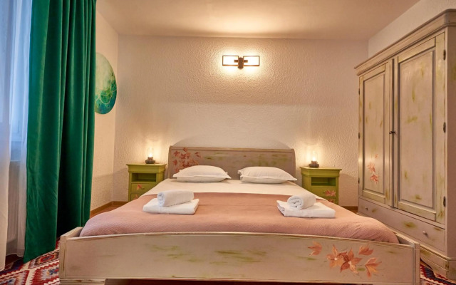 Family TreeZ Premium Apartments