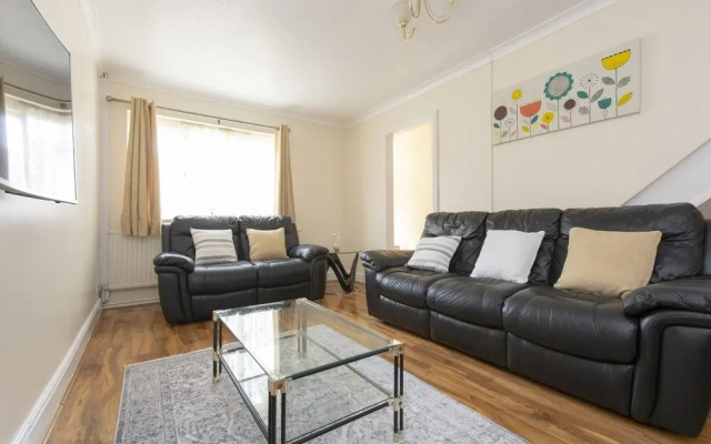 Abkat Holiday Home