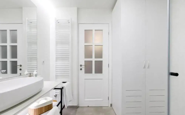 Luxury A by OTOTO