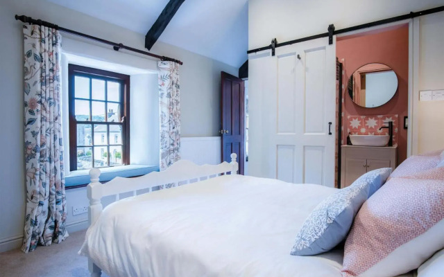 Tregoyr - 3 Bedroom Holiday Home - St Florence