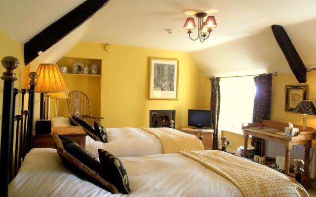 Hunters Rest Inn