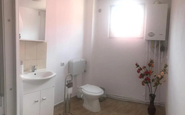 Spacious and cozy 3BD+Terrace Couples Apartment