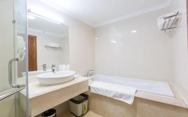 Ha Long New Day Hotel