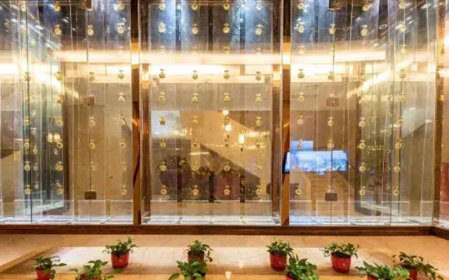 Xili International Hotel