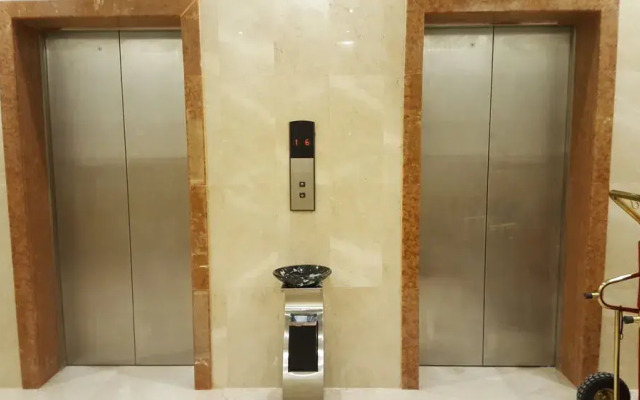 Alhamra Tower Hotel