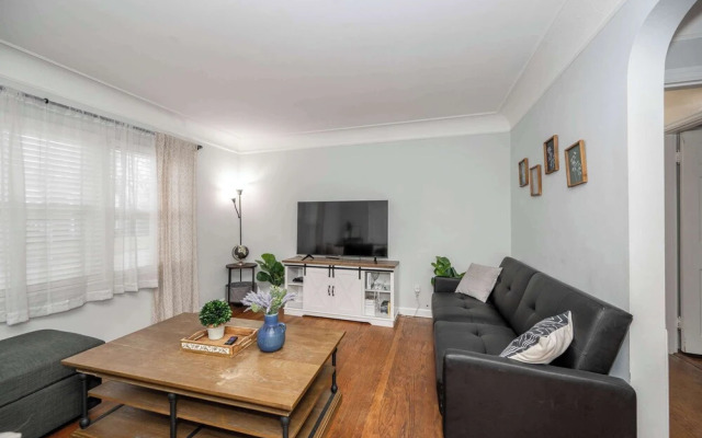 Kenwood Keys Suites for 12!