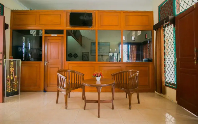Edotel Smkn 1 Pacet by OYO Rooms