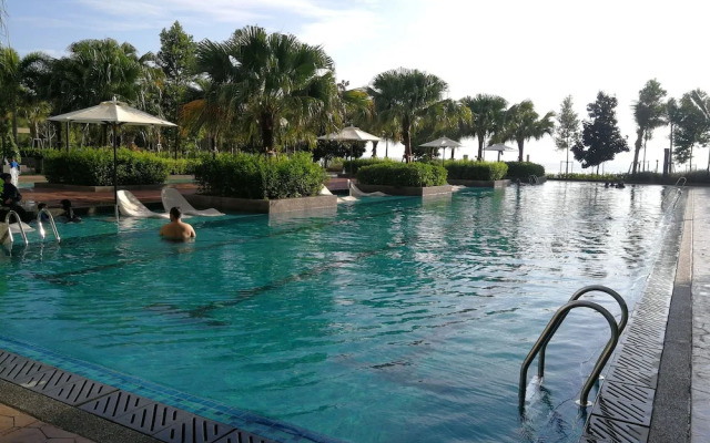 Timur Bay Seaview Residency