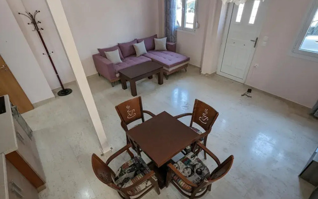 Achilleas Rentals in Kamena Vourla