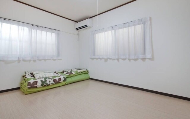 Guesthouse SAYURI HONKAN