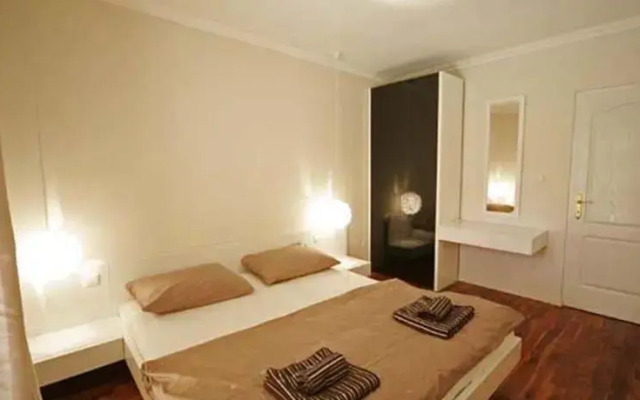 City Garden Apartments