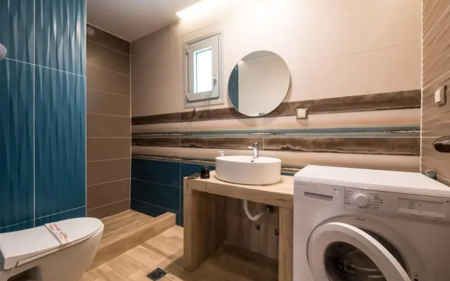 Duplex Gerakini Apartment With Pool
