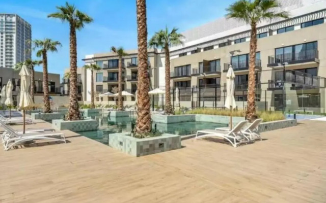 Modern 1BR Living in Oakley Square