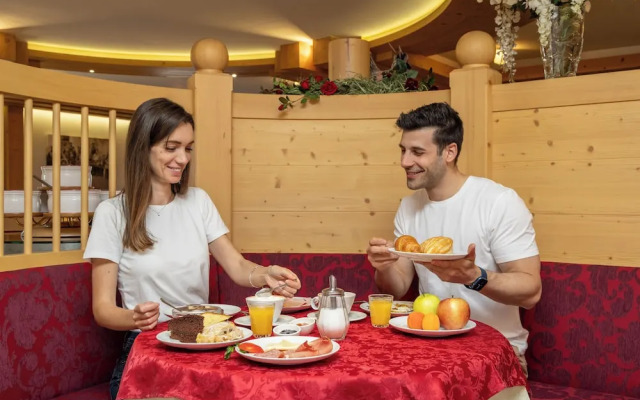 Hotel Tirol Natural Idyll