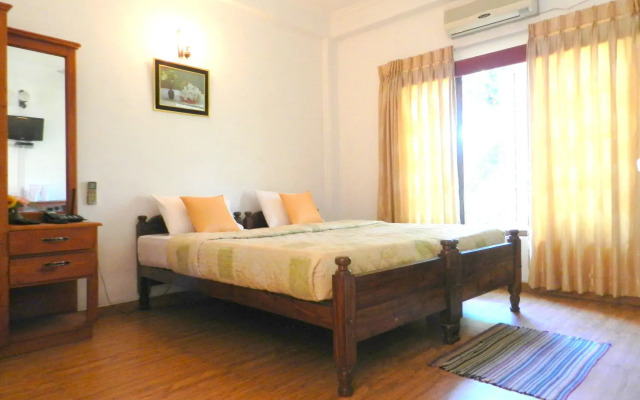 Paradise Inn