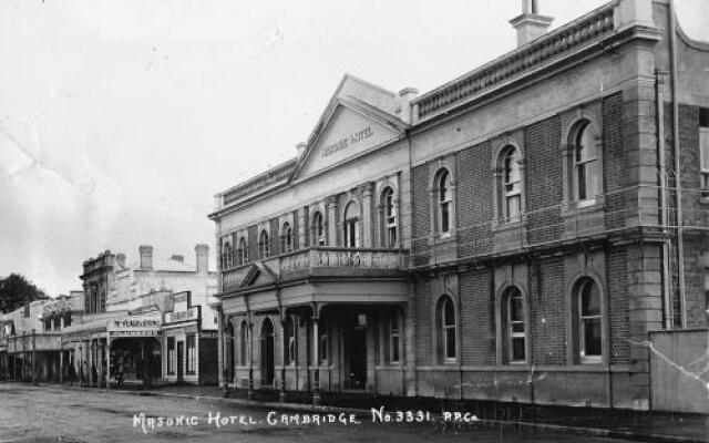 Masonic Hotel