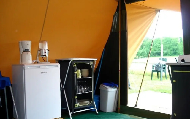 Camping La Croix Badeau Tentes équipées