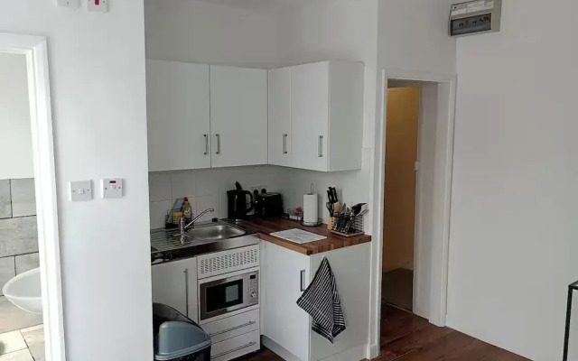 Cranbury House Apartments