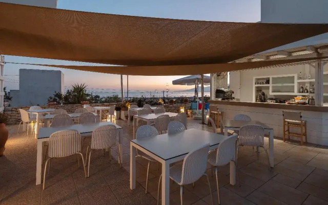 Mitos Suites