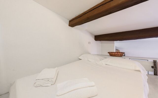 Tiny Velluti by Mmega