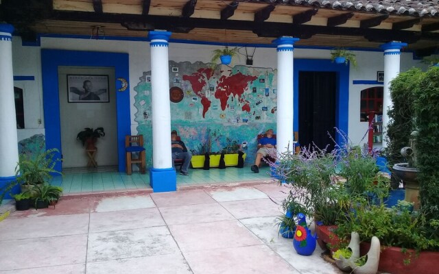 Hostal La Casa de Paco - Hostel