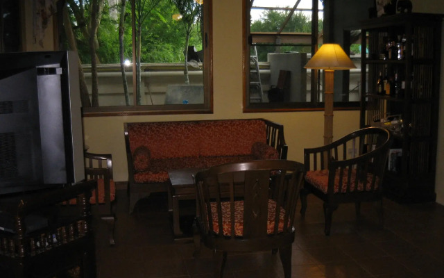 Long Beach Inn