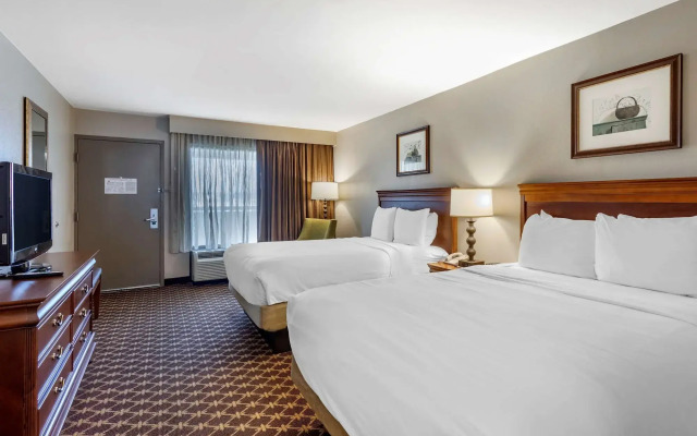Quality Inn Near the Island Pigeon Forge