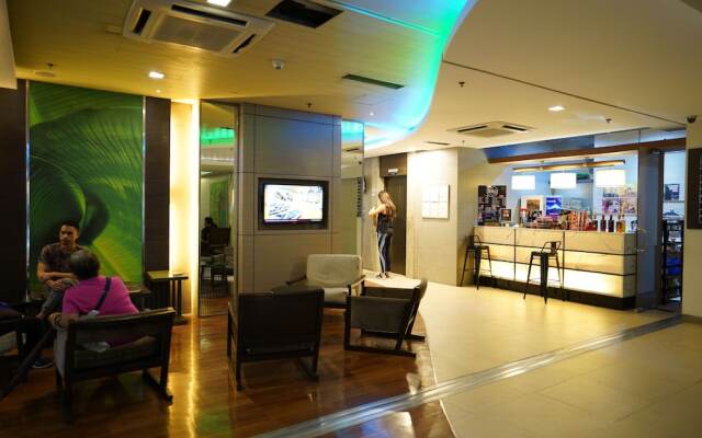 Serena's Suite (Makati Ave.)