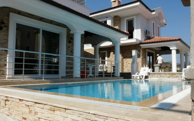 Deska Prestige and Diamond Villas