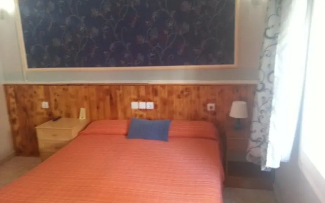 Hostal Isla Cristina Mataró