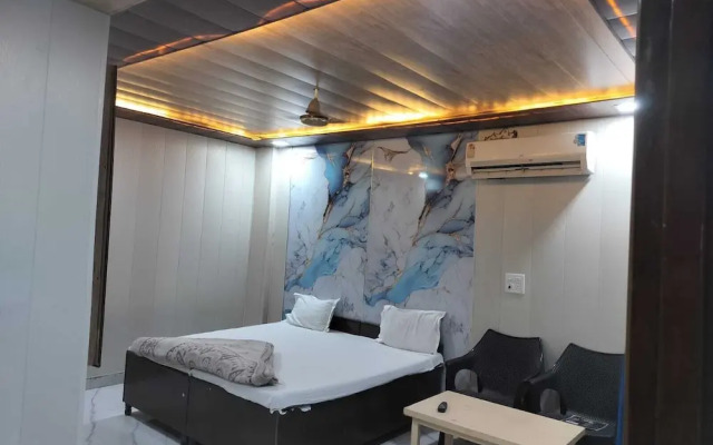 Hotel Saini Home Stay