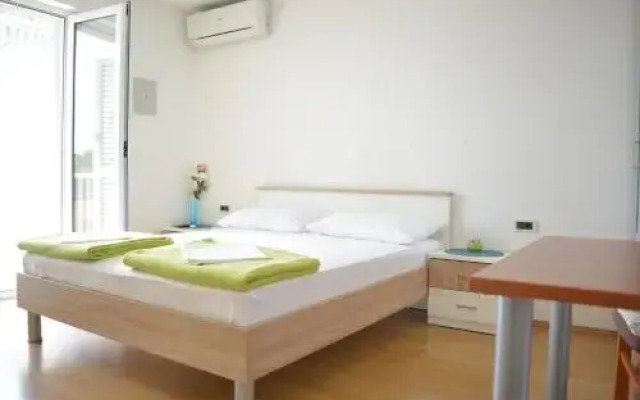 Apartments Klarić
