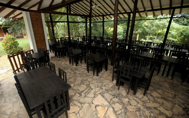 mastodon valley safari resort